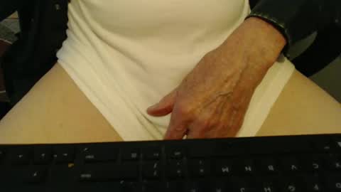 griz01 online show from December 2024 06:22:02 PM