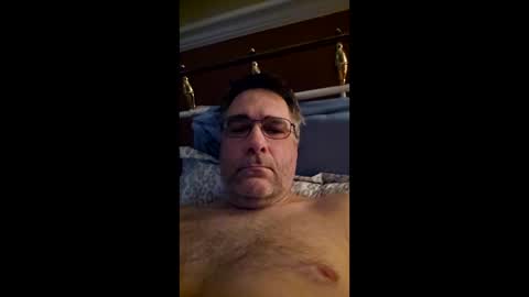 grossequeue200 online show from April 2026 04:44:02 PM