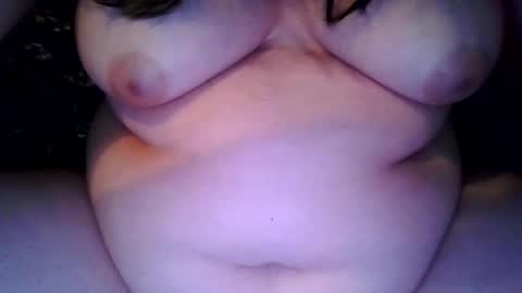 Snapshot of growinggirl420 chatting on April 2026 04:00:01 AM growinggirl420 online show from April 2026 04:00:01 AM