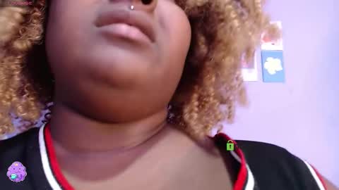 Snapshot of grumosa_velvet chatting on October 2025 04:09:02 AM Grumosa velvet online show from October 2025 04:09:02 AM