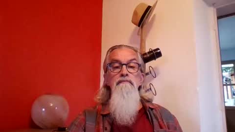 Snapshot of grybear60 chatting on October 2025 10:06:01 AM Grybear online show from October 2025 10:06:01 AM