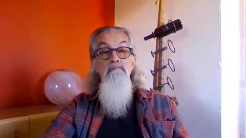 Grybear online show from November 2025 12:15:01 PM