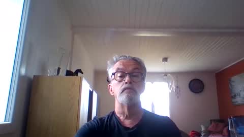 Snapshot of grybear60 chatting on April 2026 01:37:02 PM Grybear online show from April 2026 01:37:02 PM