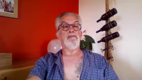 Snapshot of grybear60 chatting on April 2026 06:49:01 AM Grybear online show from April 2026 06:49:01 AM