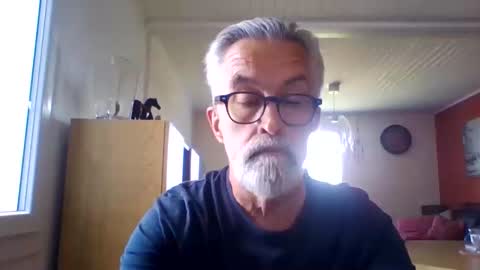 Snapshot of grybear60 chatting on May 2026 12:10:01 PM Grybear online show from May 2026 12:10:01 PM