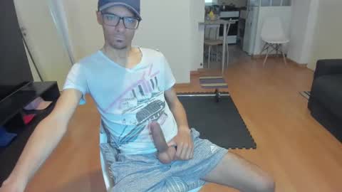 guachin_new online show from September 2025 01:34:02 PM