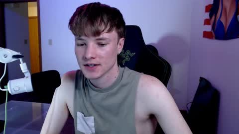 Snapshot of gucciboi4 chatting on January 2025 03:40:02 AM gucciboi4 online show from January 2025 03:40:02 AM