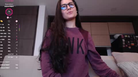 Snapshot of guccipussy1 chatting on May 2026 01:52:01 PM Elena online show from May 2026 01:52:01 PM