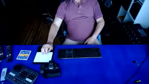 Snapshot of guesswhatigot2 chatting on December 2024 10:45:02 AM guesswhatigot2 online show from December 2024 10:45:02 AM