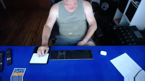 Snapshot of guesswhatigot2 chatting on February 2025 09:22:01 AM guesswhatigot2 online show from February 2025 09:22:01 AM