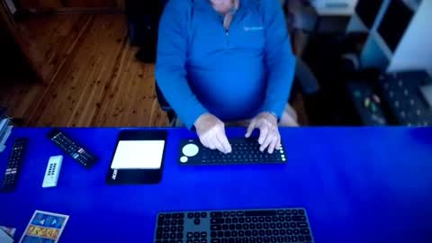 Snapshot of guesswhatigot2 chatting on October 2025 06:48:01 AM guesswhatigot2 online show from October 2025 06:48:01 AM