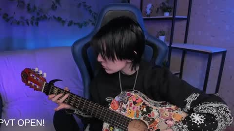 Snapshot of guitarandangel chatting on December 2024 05:58:02 PM Angel online show from December 2024 05:58:02 PM