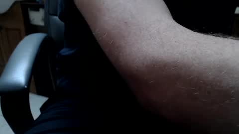 Snapshot of guitarguru420 chatting on February 2025 08:09:01 PM newbies online show from February 2025 08:09:01 PM