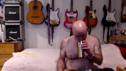 Snapshot of guitarsexgod chatting on February 2025 03:15:02 PM Mario online show from February 2025 03:15:02 PM