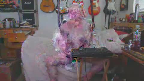 Snapshot of guitarsexgod chatting on February 2025 09:41:02 PM Mario online show from February 2025 09:41:02 PM