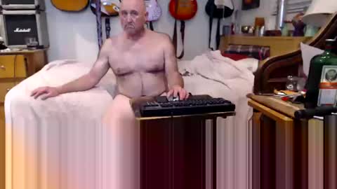 Snapshot of guitarsexgod chatting on February 2025 08:06:01 AM Mario online show from February 2025 08:06:01 AM