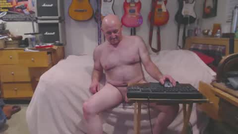 Snapshot of guitarsexgod chatting on March 2025 01:50:02 PM Mario online show from March 2025 01:50:02 PM