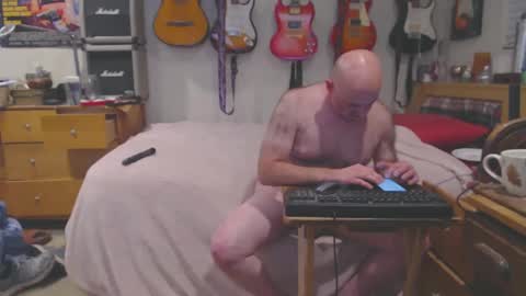 Snapshot of guitarsexgod chatting on March 2025 07:03:01 AM Mario online show from March 2025 07:03:01 AM