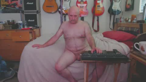 Snapshot of guitarsexgod chatting on March 2025 07:21:02 PM Mario online show from March 2025 07:21:02 PM