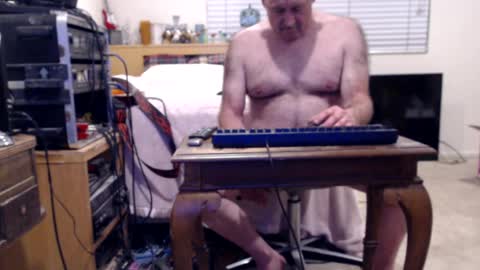 Snapshot of guitarsexgod chatting on March 2025 10:19:01 AM Mario online show from March 2025 10:19:01 AM