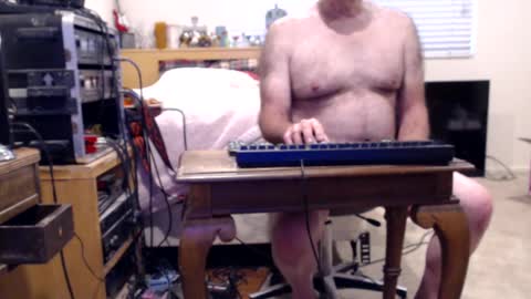 Snapshot of guitarsexgod chatting on March 2025 06:43:01 PM Mario online show from March 2025 06:43:01 PM