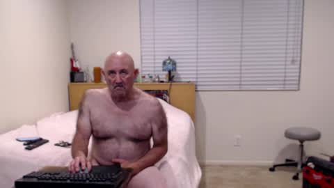 Snapshot of guitarsexgod chatting on March 2025 03:05:02 AM Mario online show from March 2025 03:05:02 AM