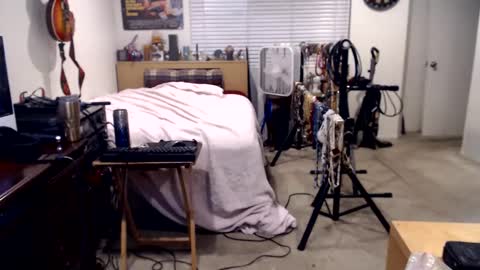 Snapshot of guitarsexgod chatting on September 2025 09:13:01 AM Mario online show from September 2025 09:13:01 AM