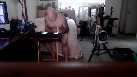 Snapshot of guitarsexgod chatting on September 2025 06:02:02 PM Mario online show from September 2025 06:02:02 PM