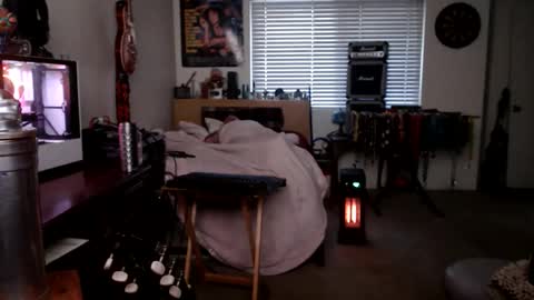 Snapshot of guitarsexgod chatting on November 2025 03:25:02 PM Mario online show from November 2025 03:25:02 PM