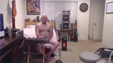 Snapshot of guitarsexgod chatting on November 2025 11:57:02 AM Mario online show from November 2025 11:57:02 AM