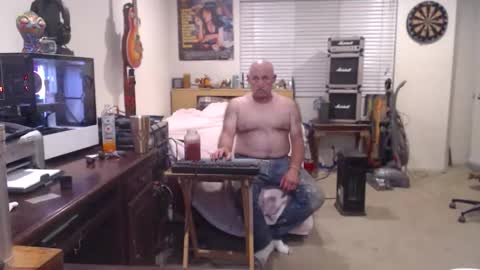 Snapshot of guitarsexgod chatting on December 2025 11:15:01 AM Mario online show from December 2025 11:15:01 AM