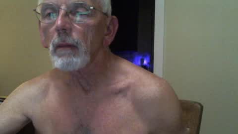 Snapshot of gulfcoast1952 chatting on December 2024 11:45:02 PM Roy online show from December 2024 11:45:02 PM