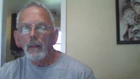 Snapshot of gulfcoast1952 chatting on January 2025 08:28:02 PM Roy online show from January 2025 08:28:02 PM