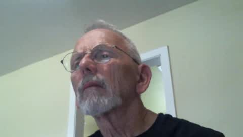 Snapshot of gulfcoast1952 chatting on February 2025 05:07:02 PM Roy online show from February 2025 05:07:02 PM