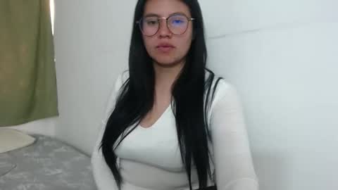 Vane blonde and Hazell black hair online show from November 2025 05:57:01 PM