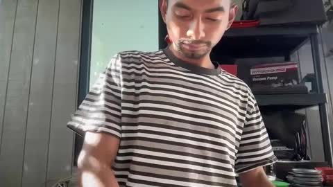 Snapshot of gumbywanna chatting on December 2024 08:42:01 PM gumbywanna online show from December 2024 08:42:01 PM