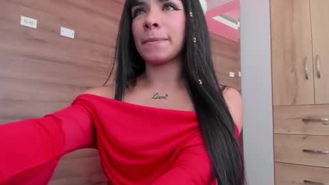 Snapshot of gummyluv chatting on November 2025 08:20:02 PM gummyluv online show from November 2025 08:20:02 PM