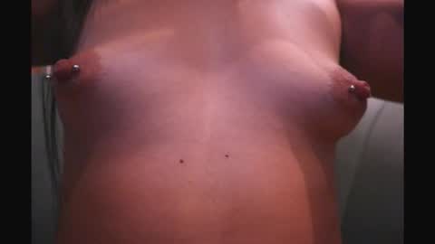 Snapshot of gummyluv chatting on November 2025 12:20:02 AM gummyluv online show from November 2025 12:20:02 AM