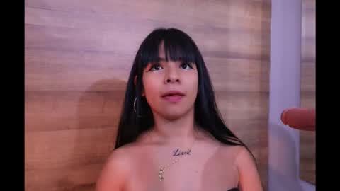 Snapshot of gummyluv chatting on December 2025 08:06:02 PM gummyluv online show from December 2025 08:06:02 PM