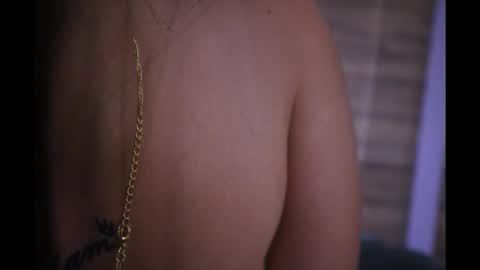 Snapshot of gummyluv chatting on December 2025 06:06:01 AM gummyluv online show from December 2025 06:06:01 AM