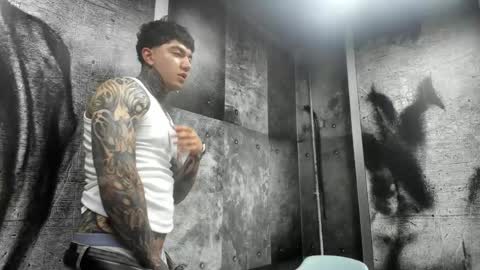 Snapshot of gury_tattoo chatting on May 2026 07:08:02 PM Gury online show from May 2026 07:08:02 PM