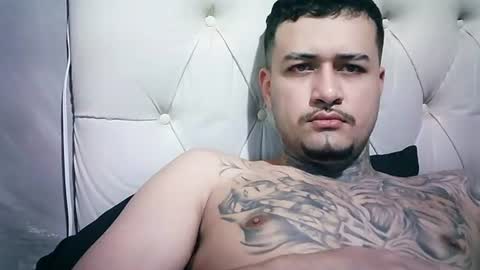 Snapshot of gustavo942493 chatting on July 2026 05:03:02 AM gustavo942493 online show from July 2026 05:03:02 AM