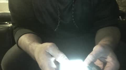 guy8inches4u online show from September 2025 03:46:01 PM