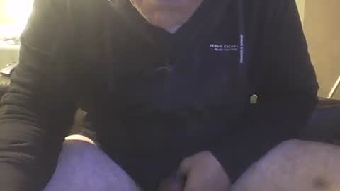 guy8inches4u online show from October 2025 10:14:01 AM