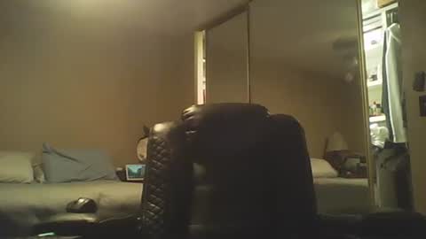 guy8inches4u online show from October 2025 12:38:02 PM