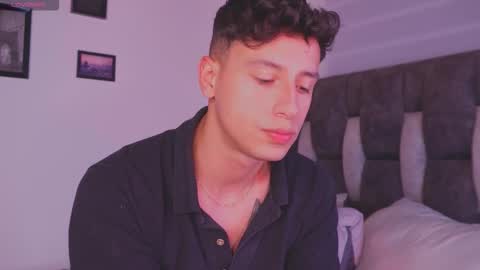 Snapshot of guy_twinks chatting on March 2026 05:24:02 AM Gabriel online show from March 2026 05:24:02 AM