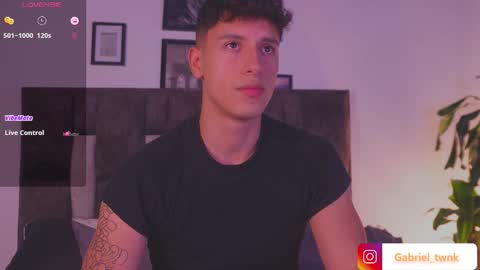 Snapshot of guy_twinks chatting on March 2026 04:45:02 AM Gabriel online show from March 2026 04:45:02 AM