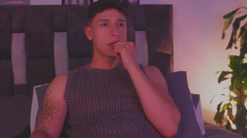 Snapshot of guy_twinks chatting on March 2026 06:13:02 AM Gabriel online show from March 2026 06:13:02 AM