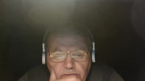 Snapshot of guyboy73 chatting on September 2025 12:34:02 AM guyboy73 online show from September 2025 12:34:02 AM