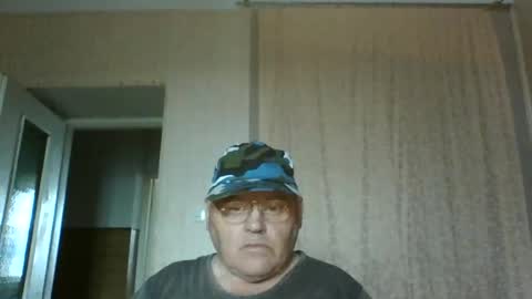 Snapshot of guyboy73 chatting on September 2025 12:29:01 PM guyboy73 online show from September 2025 12:29:01 PM
